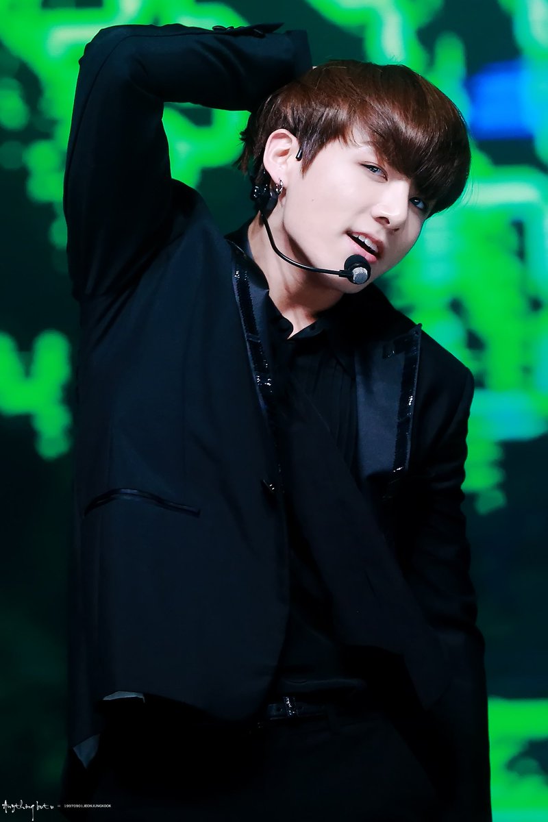AnythingButu's tweet photo. 161231 MBC 가요대제전 
 #정국 #jungkook @BTS_twt https://t.co/XxaBNL1l6S