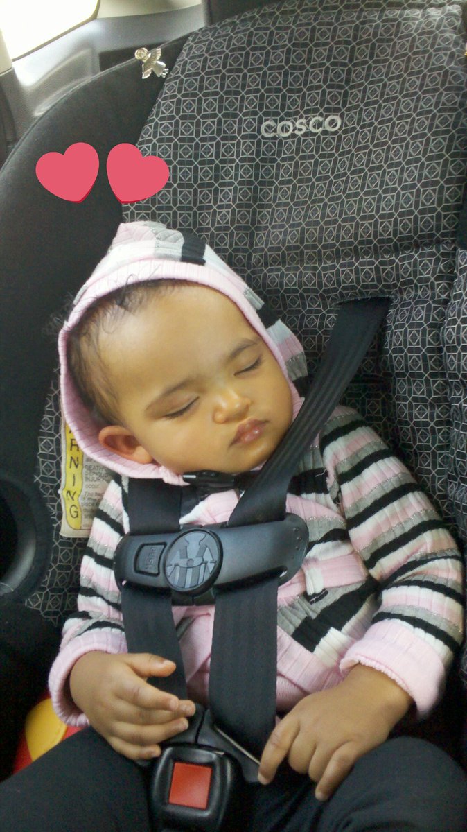 GirlGoneRude's tweet photo. my #baby #Marley Renee #Love...what an awesome name ... #potheadhomemaker #reflecting #new #year #family https://t.co/ZDb1uswTDw