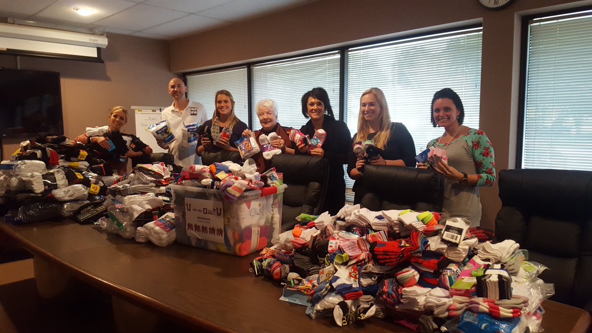 1027_WXBM's tweet photo. Along with @HillKellyDodge we donated over 2,200 pair of socks to local charities today! Thanks for your donations! #pensacola #cumuluscares https://t.co/GRCmEQnslz