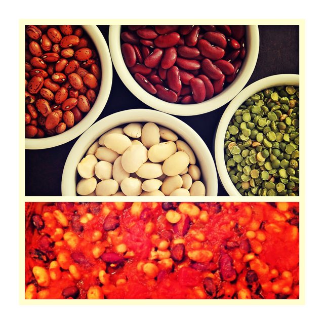 CoolBeanCompany's tweet photo. Bean Fact: Low G.I foods such as beans are great for post Christmas as they offer slow release energy and fight off snacking #beanfact https://t.co/FpZZ3DmLr5