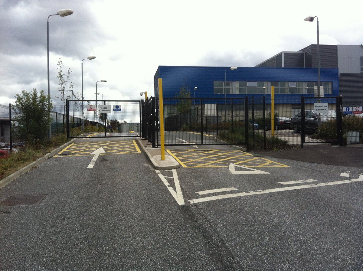 SentinelCork's tweet photo. Gates supplied, fitted and automated to your requirements. All sizes, finishes and purpoose https://t.co/5IFciUyDSr