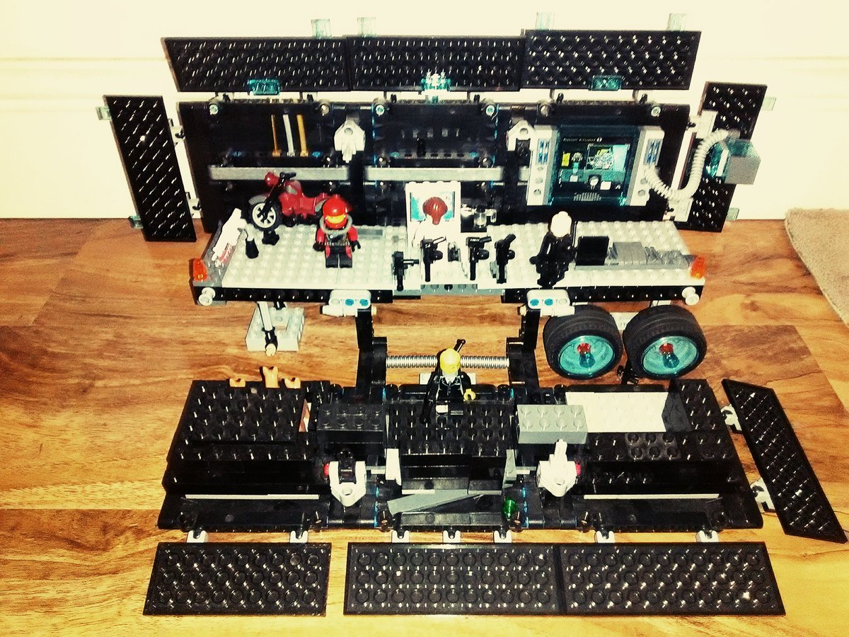 builtbyjimjam's tweet photo. #legoarmy #lego #legospy https://t.co/ZAuHgWspM2