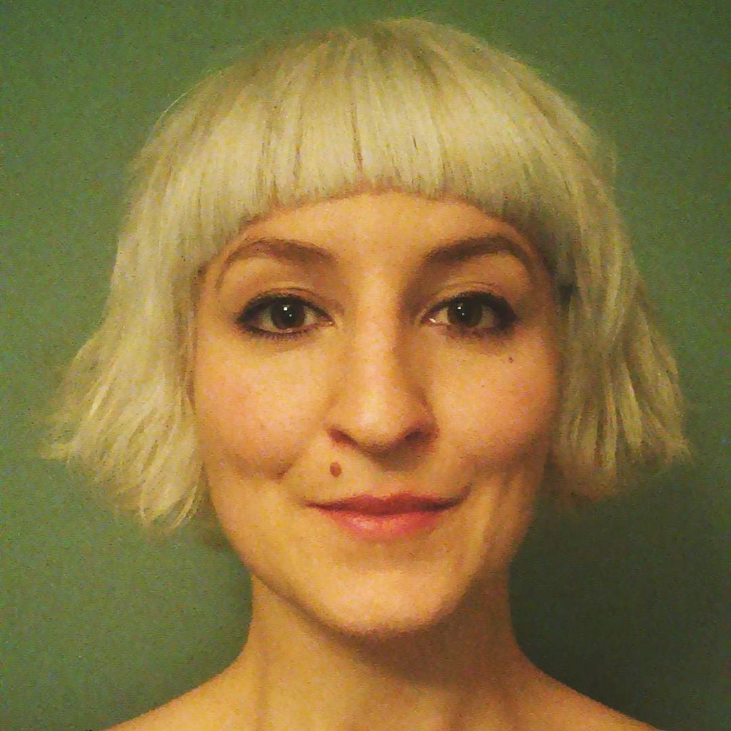VERBOGRAPH's tweet photo. Check out my new Tim Burton bob. Thanks Gemma! @bangshanky https://t.co/r2cCU2OiAF https://t.co/DuZNPL40Rp