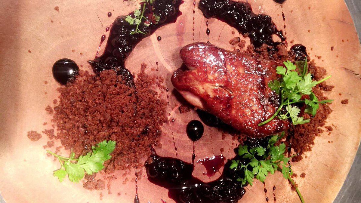 ElaPhilly's tweet photo. #menuadditions #seared #foiegras - join us tonight for #3courses for $30 - #happyhour 5-7 #foiespecial #foielovers #phillyhappyhour https://t.co/fwz6DC0joq