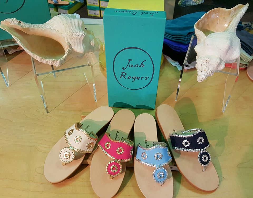 PeriwinkleShops's tweet photo. Every island girl needs a pair of @JackRogersUSA. Snag the feather light "Boating Jack" at @islandpursuit. #Sanibel #Jackrodgers #SWFL https://t.co/kINVMeEAmE