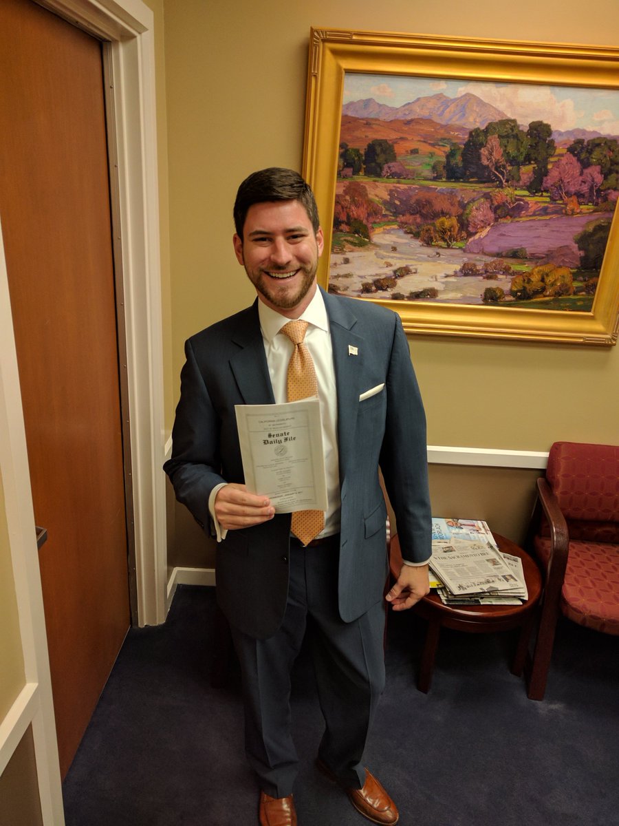 SenatorMoorlach's tweet image. Today #caleg convenes to kick off the 2017-18 legislative session. #TeamMoorlach is ready to get to work! bit.ly/254ujXR @robgnash