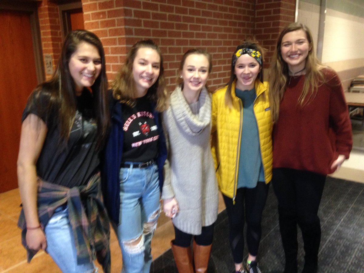 RayCoopTeacher's tweet image. 4th period Swuad pics during #TheBoardGame