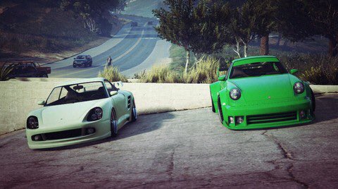 madden_141's tweet photo. Old vs new @RockstarGames #RockstarGames #cometretro vs #comet @STRRCrew @ThaNASTYsnaps #GTAPhotographers #GTAOnline #GTA5 https://t.co/IMr7k6zIoS