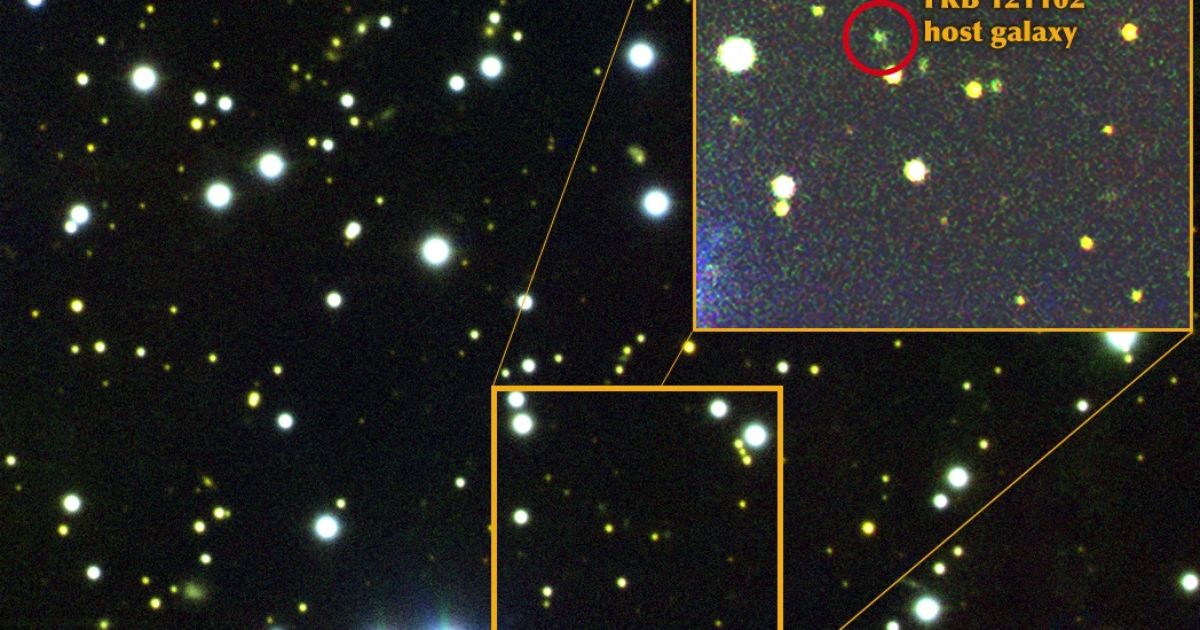 USATODAY's tweet image. There's something out there: Mysterious fast radio bursts originate from distant dwarf galaxy usat.ly/2jahxYt