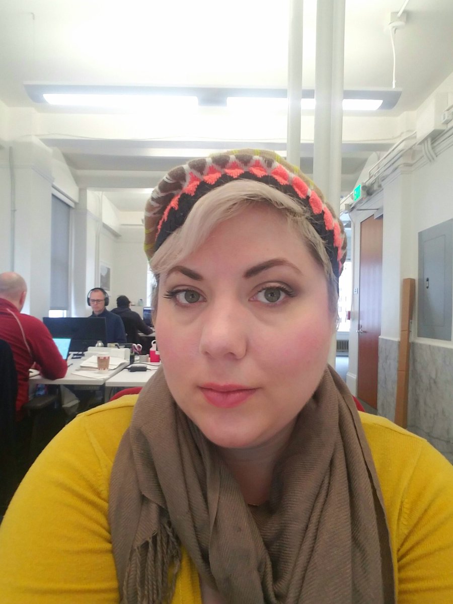 mostlymartha's tweet image. Tomorrow us hairdo day. Thank dog. #deskselfie #featuringjohn