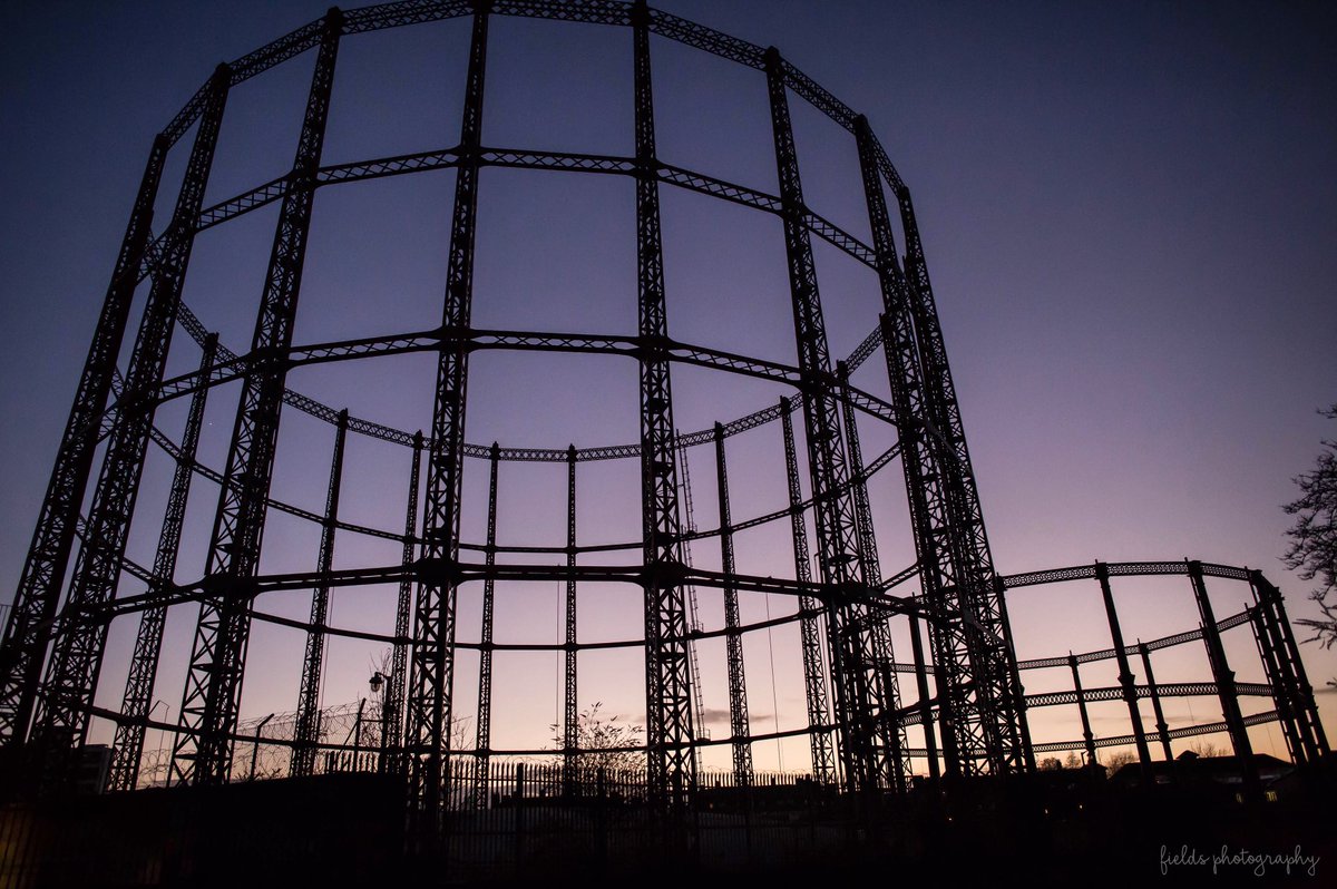 fieldspholondon's tweet photo. #Hackney Hackney Hackney. Who says #urbanlandscapes aren't beautiful? #fieldsproject365 https://t.co/WOiVRWWl8F