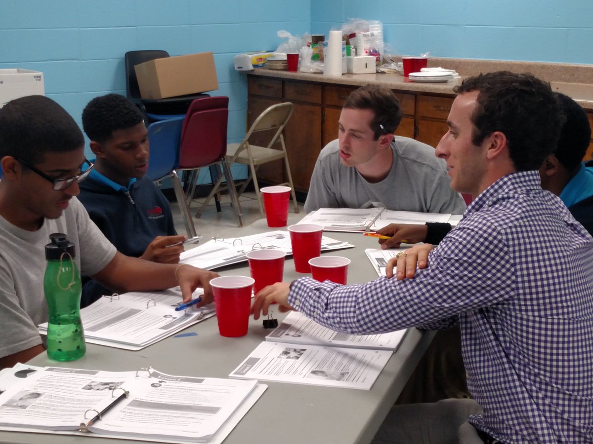 You can be a mentor for our youth! Can you commit to at least 7 evenings (Mon or Tues) over a 3 month period? #yeahTHATGreenville #mentoring