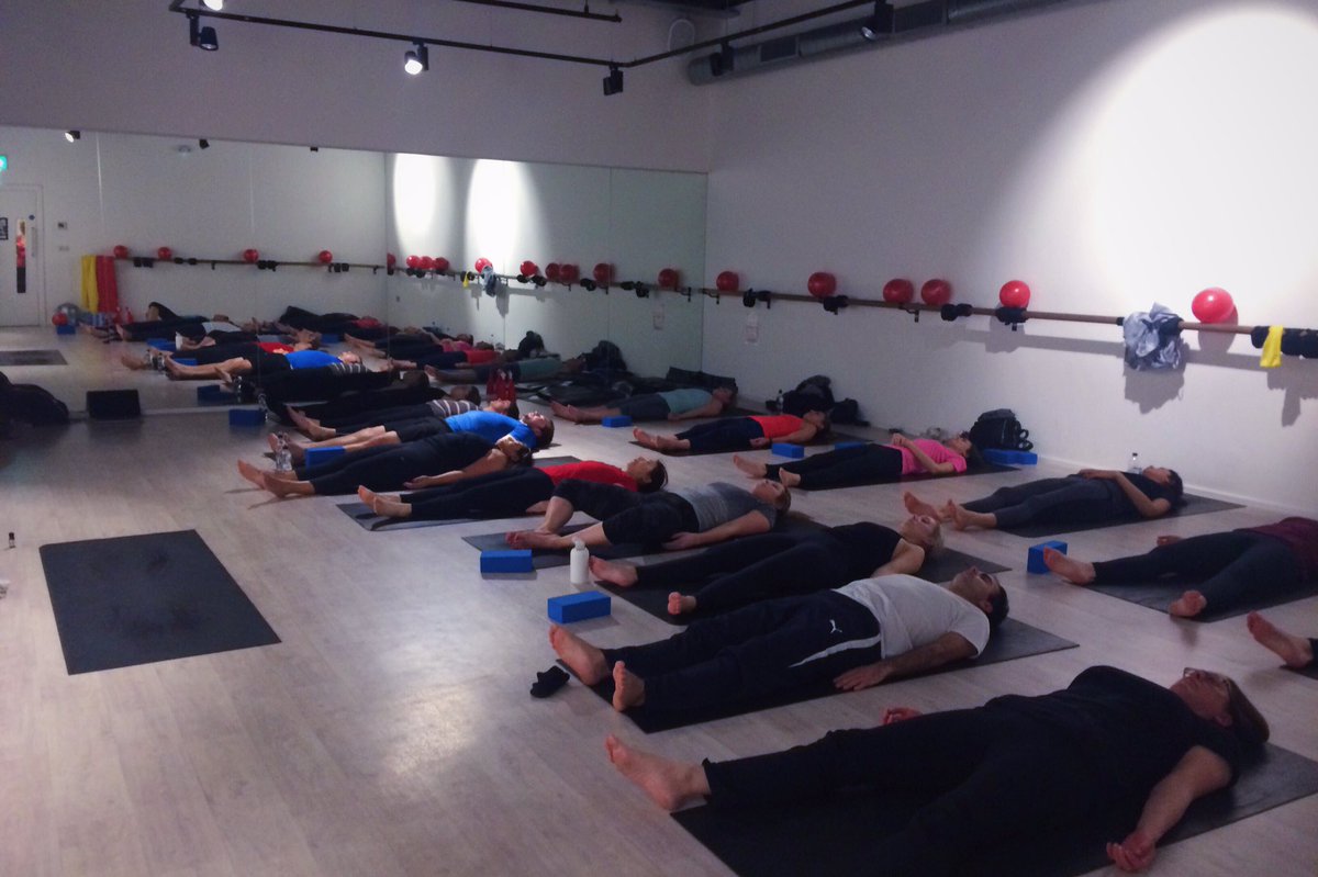 davidkamkw's tweet photo. Them FRAME-rs eager to get their yoga on at @MoveYourFRAME Victoria are kicking off 2017 on a high💥 #moveyourframe #imovemyframebecause https://t.co/SCTYpy7CiK