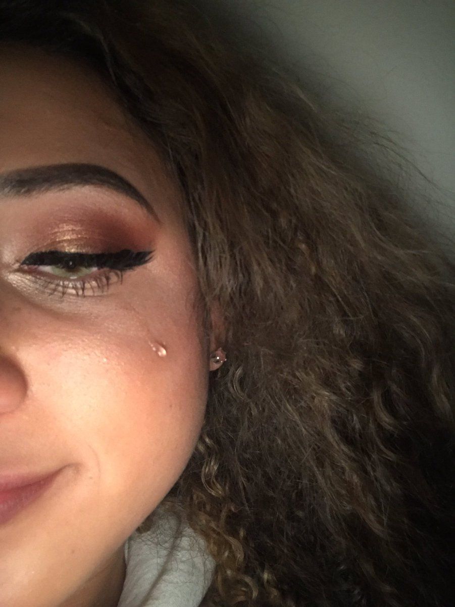 Alextrxm's tweet photo. quand tu reçois un message inattendu de la personne à qui tu voulais parler https://t.co/klWYj6lIam