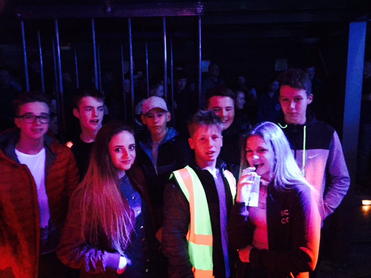 DVHSSki's tweet photo. These Wally's have also arrived! #DVHSSki2017 #itspartytime #Itspumping #haventbeeninadiscothequesince1999 https://t.co/rCakzmtSRC