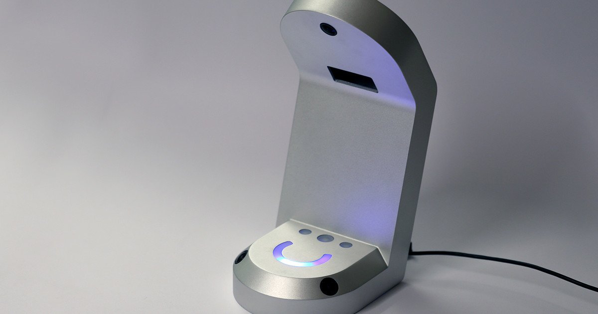 Playamos's tweet image. #HoloLamp delivers an #augmented_reality-like experience without the dorky goggles… dlvr.it/N2J7kX #digital #trends #aimiamos #news