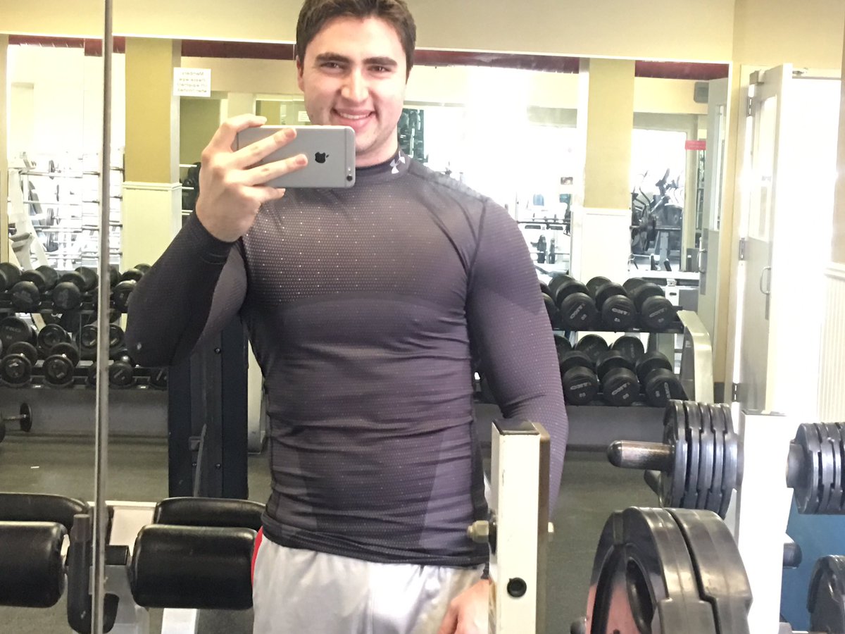 MulliganFit's tweet photo. Feels good to hit the iron hard, and pushing past what you think are your limits!!! #takeyourmulligan #buildmusclefast https://t.co/L4yZuZe3Jx