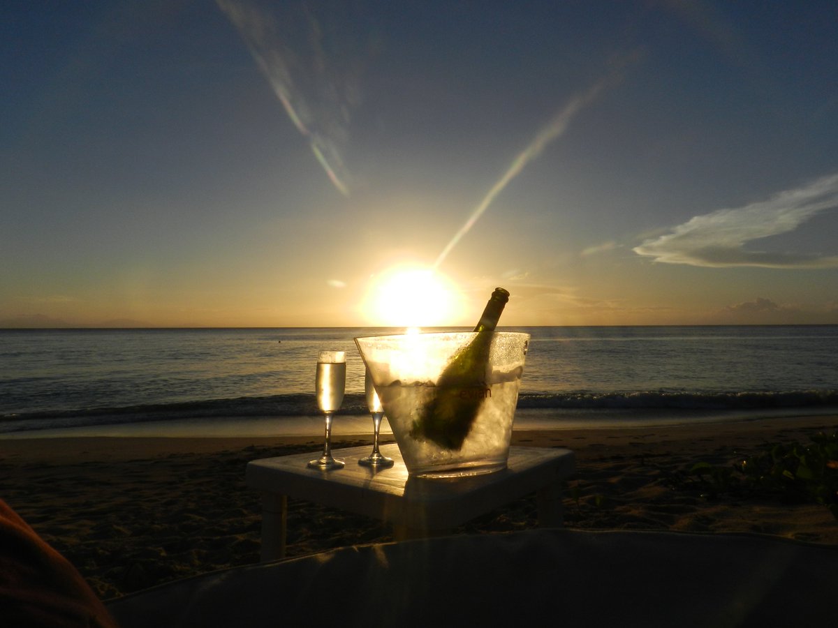 jayramsay's tweet photo. been down the #beachbartrail many times without ever knowing about it. top sunset at #jackieOs #loveantiguabarbuda @antiguabarbuda #nofilter https://t.co/b7hVI3CMku