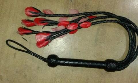 bdsmpkk's tweet photo. Floggers and whips https://t.co/kexcLdAbSo