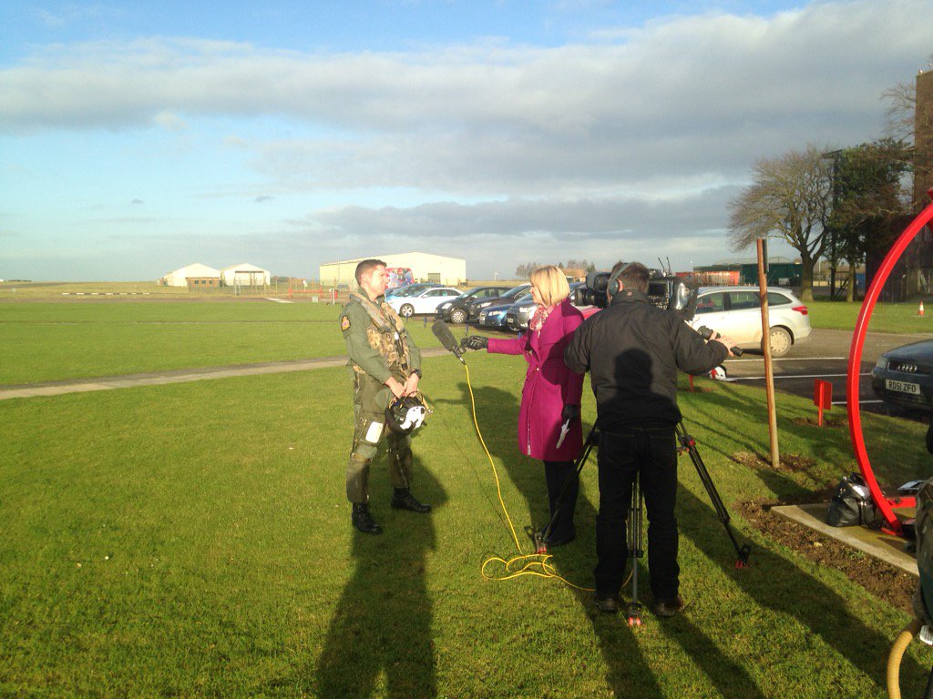 pilotmontyuk's tweet image. Good first full day with the new team pilots for 2017. Welcome Toby (2) Dan (3) and a return for Smythy (5).