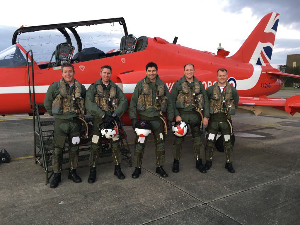 pilotmontyuk's tweet image. Good first full day with the new team pilots for 2017. Welcome Toby (2) Dan (3) and a return for Smythy (5).