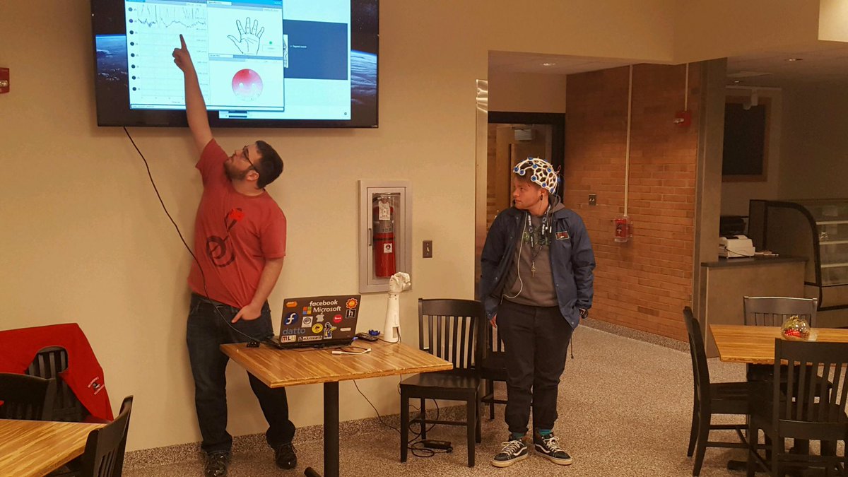 FausnaughtColin's tweet photo. Great day at Williamsport Area High School today! @OpenBCI @openbionics @russomanno15 @SafeForRobots https://t.co/Vcvy1DsWB7