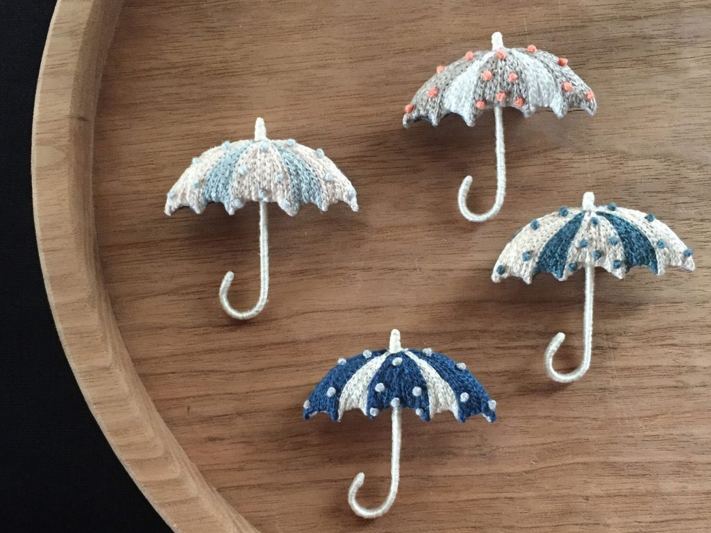 布博 ブローチ博出品者紹介 Vol 4 刺繍でさまざまなモチーフを描き出すcol 北村絵里さんの手にかかれば 花も 傘も 繊細で優しい表情を浮かべて微笑みはじめます T Co O5dncq8lok T Co Sjo6qjvaxp Twitter