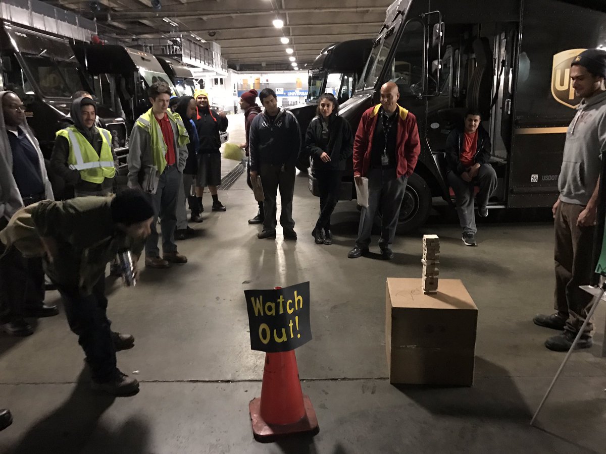 Van Nuys Twilight tweet media