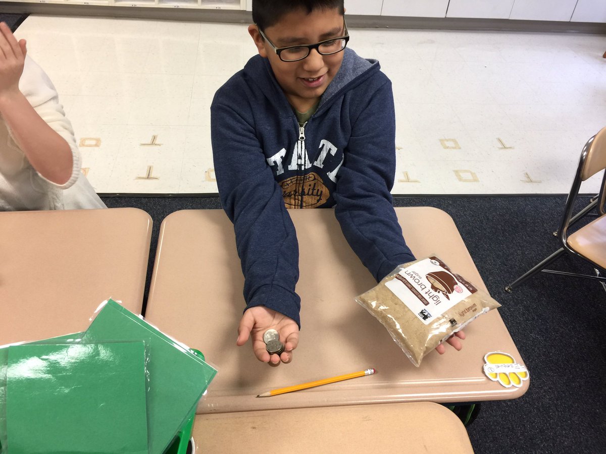 LindsayDuncanFC's tweet image. Learning about converting pounds to ounces using real world examples and AB partner practice #mathmatters #learnthroughdoing