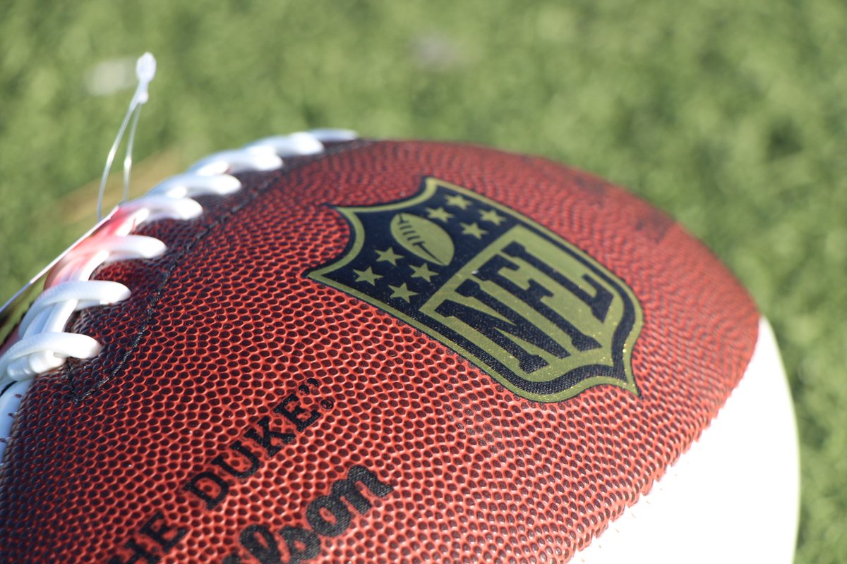 chargers's tweet image. RT to win a football signed by @JAttaochu45!🏈✍️

We'll DM two winners tomorrow by 9am.

#AttaochuWPMOYChallenge