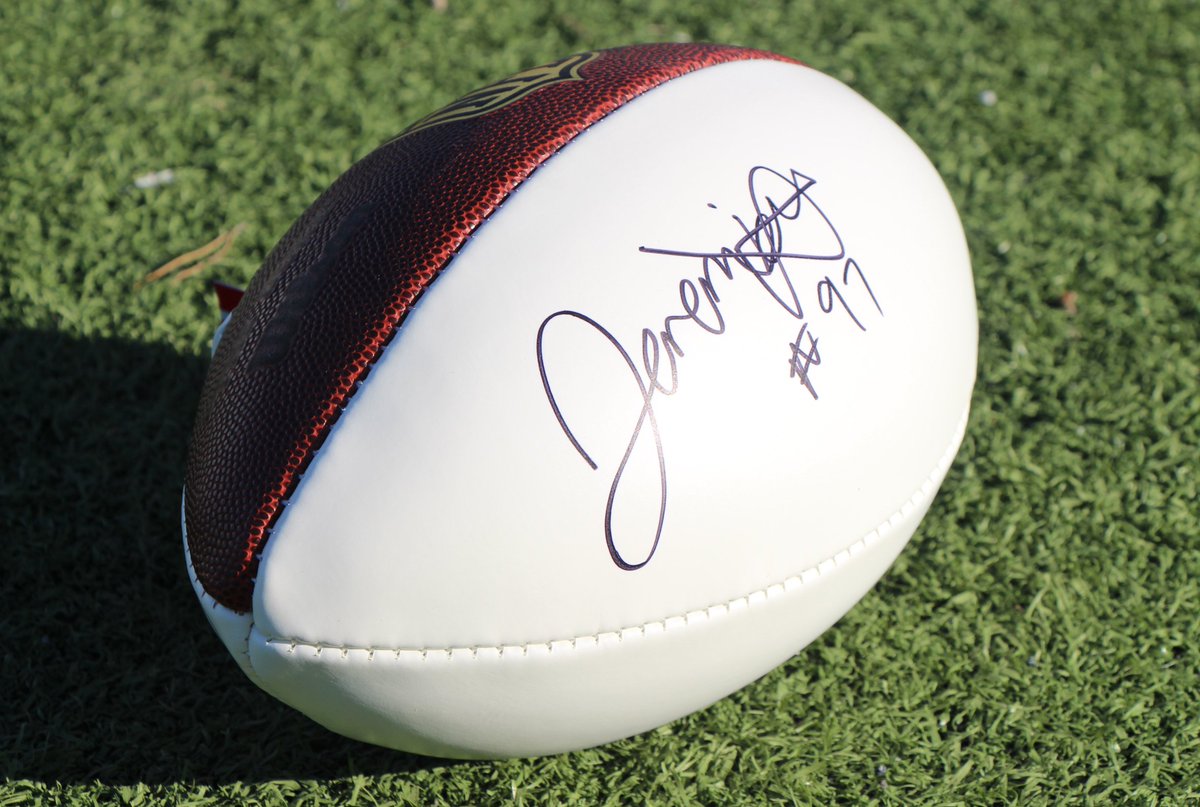 chargers's tweet image. RT to win a football signed by @JAttaochu45!🏈✍️

We'll DM two winners tomorrow by 9am.

#AttaochuWPMOYChallenge