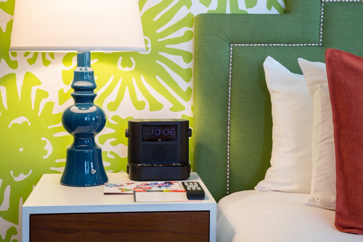 palmshotelmiami's tweet photo. Comfy, cozy, and chic. Meet us here this year! #circa39 https://t.co/UEgw1gwOkL