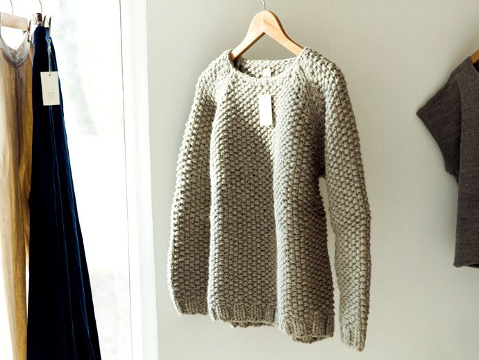 nashlifestyles's tweet photo. Winter survival skills include @hanstarnes cozy knitwear. #shoplocal https://t.co/ofXeMHYkh0 https://t.co/gGYmNFnV6L