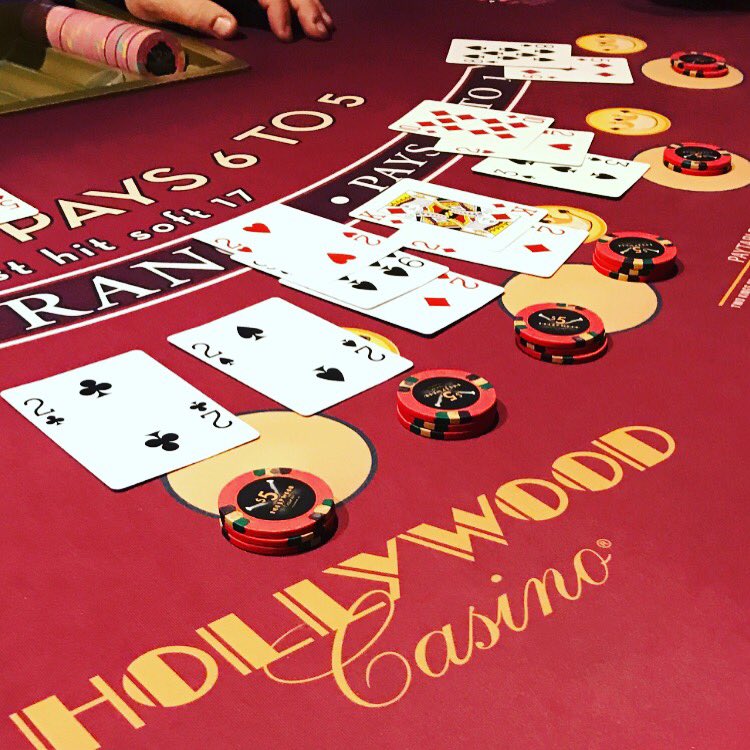 TwosUnderHigh's tweet photo. That one time our staff went to @Hollywoodcasino after close and all the Toos were falling in our hands. #splitsonsplits #Toosday https://t.co/HYBz9OujeX