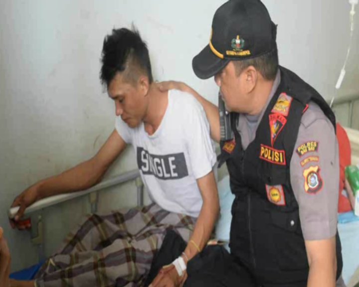 SEORANG PENJUAL IKAN DI KOTA BAU BAU DITEMBAK ORANG TAK DIKENAL.