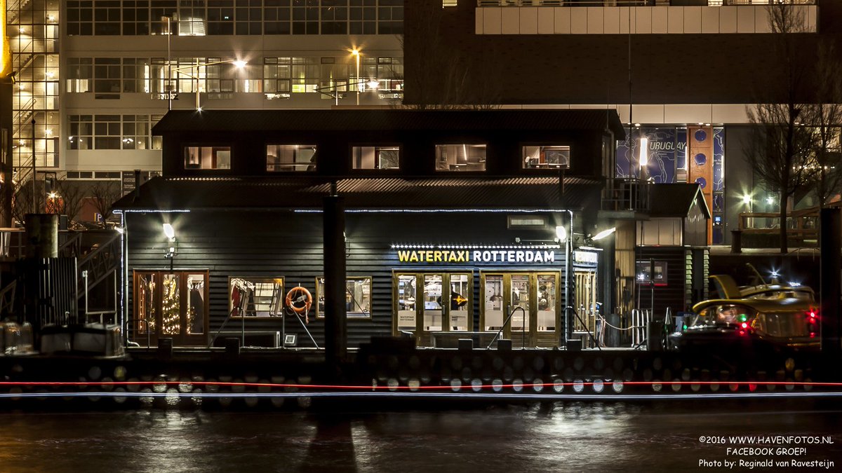 HavenNieuwsRTM's tweet photo. @watertaxi_rotterdam #Watertaxi #ROTTERDAM #010 #010LATENZIEN #ROTTERGRAM #ROTTERBAN #NIGHTPHOTOGRAPHY #BESTNIGHTPIX https://t.co/I12z5g8Uy5