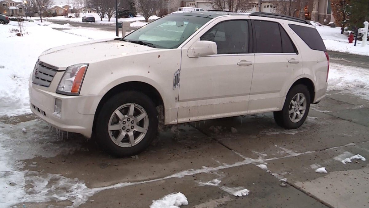 NBCNews's tweet image. Woman says plane sprayed human waste on her car, home nbcnews.to/2iR4rfj