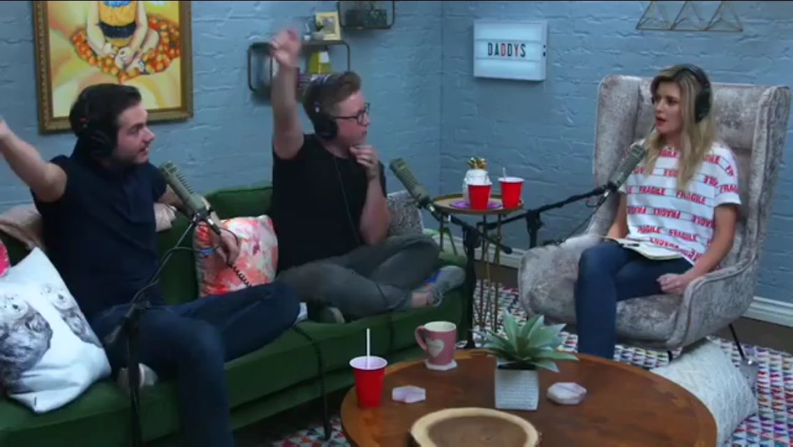 ShadowSlayerXZ's tweet photo. @tyleroakley Best part of 2016 was obviously the sassy moments #100ThingsIDidIn2016 https://t.co/0q3KhpgFRv