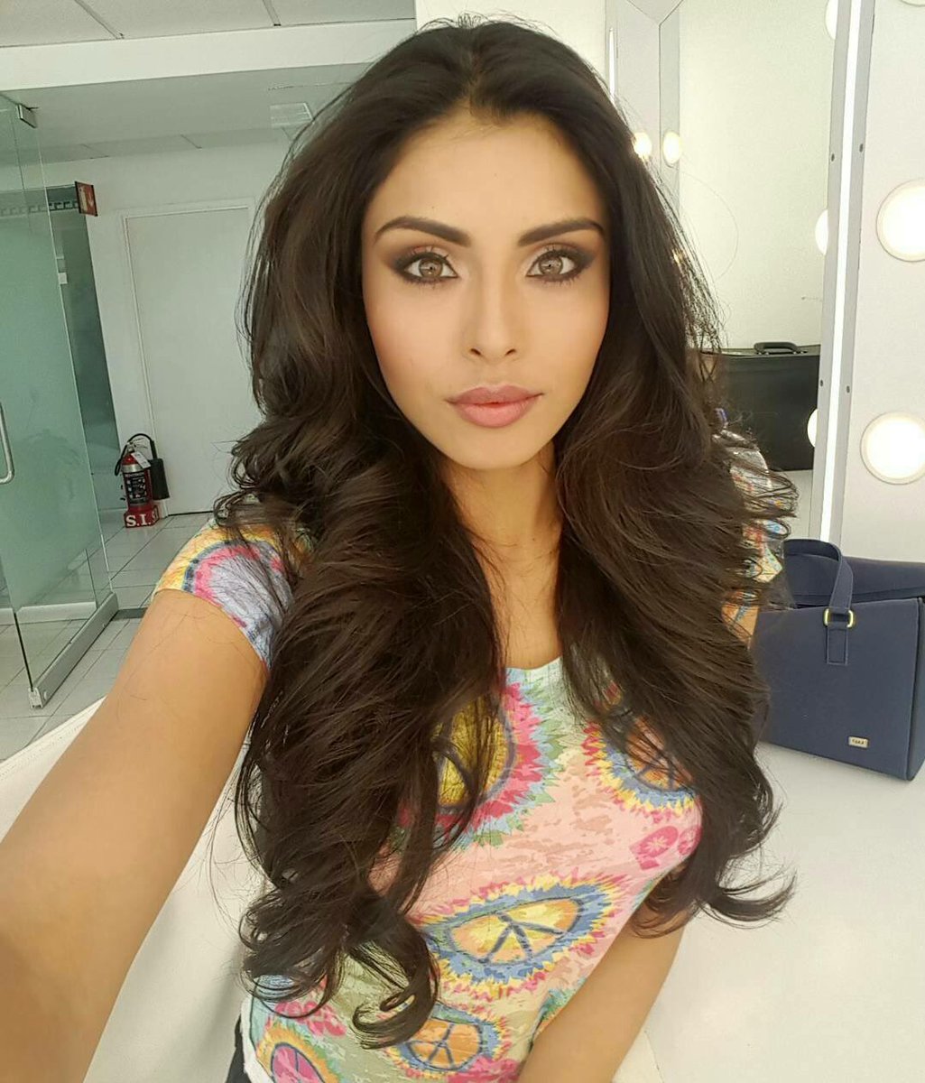 PageantsNEWS's tweet photo. Miss Mexico Kristal Silva 👑 https://t.co/AmwAxTAlrm https://t.co/slQWCJJGaC