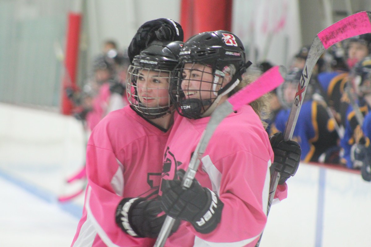 GlobeLennyRowe's tweet photo. Michaela Boyle celebrates after her hat trick goal in the first period. https://t.co/jhSCXITEbg
