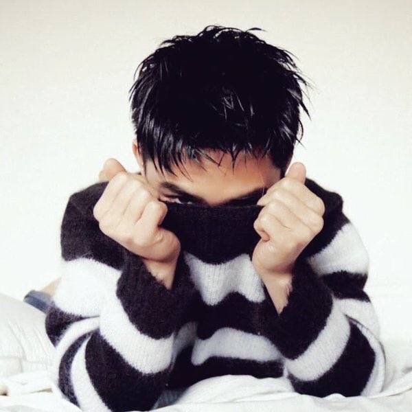 natsukogrn's tweet photo. — pretending not to be interested, avoiding your eyes
    please understand, I have to risk my all;; https://t.co/m637s5ck0Y