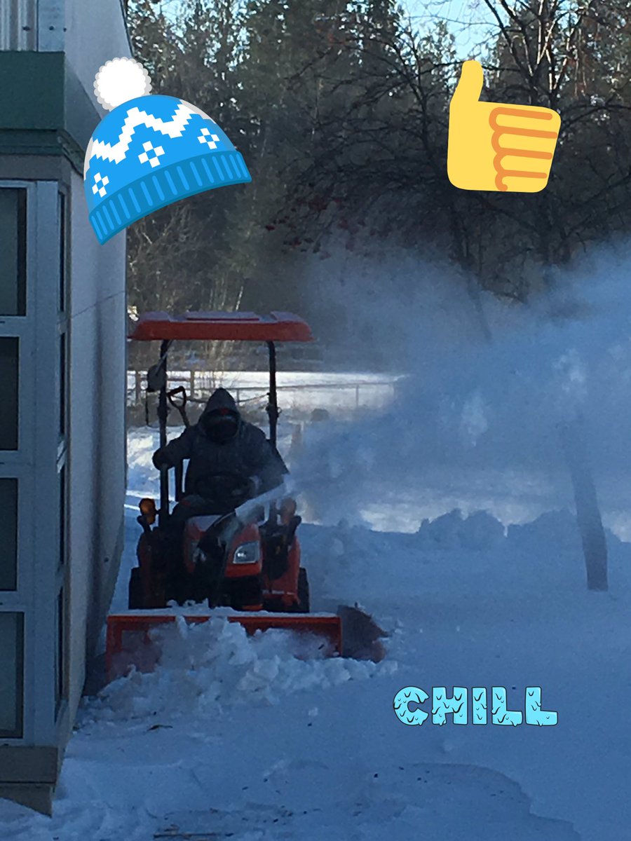 pacasemore's tweet photo. #workedthroughtheholidays #snowdrifts #subzero #sd8crew #aaronrocks #thankyou https://t.co/60YJgYUpGT