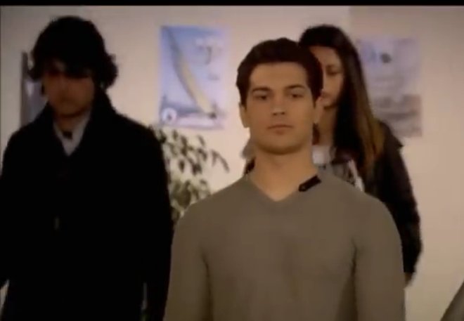 MoreCortez4's tweet photo. #Gunse le dice a #Feriha que olvide a #Emir pero ella no puede 💔💔💔 #ElSecretodeFeriha #HazalKaya #CagatayUlusoy #Femir https://t.co/mSWMp7coDy