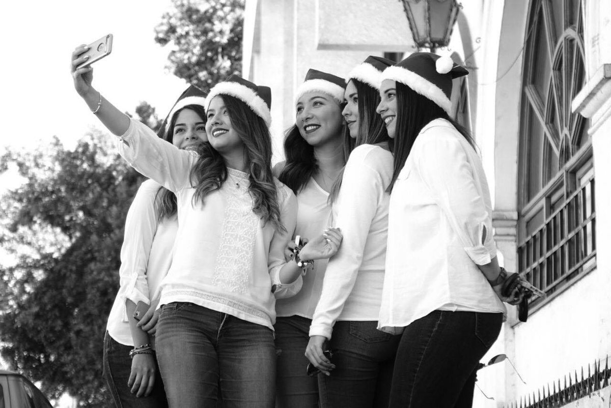 karinataylor15's tweet photo. Más vale calidad que cantidad #ameks ❤️😊 https://t.co/fx9AzMPfSC