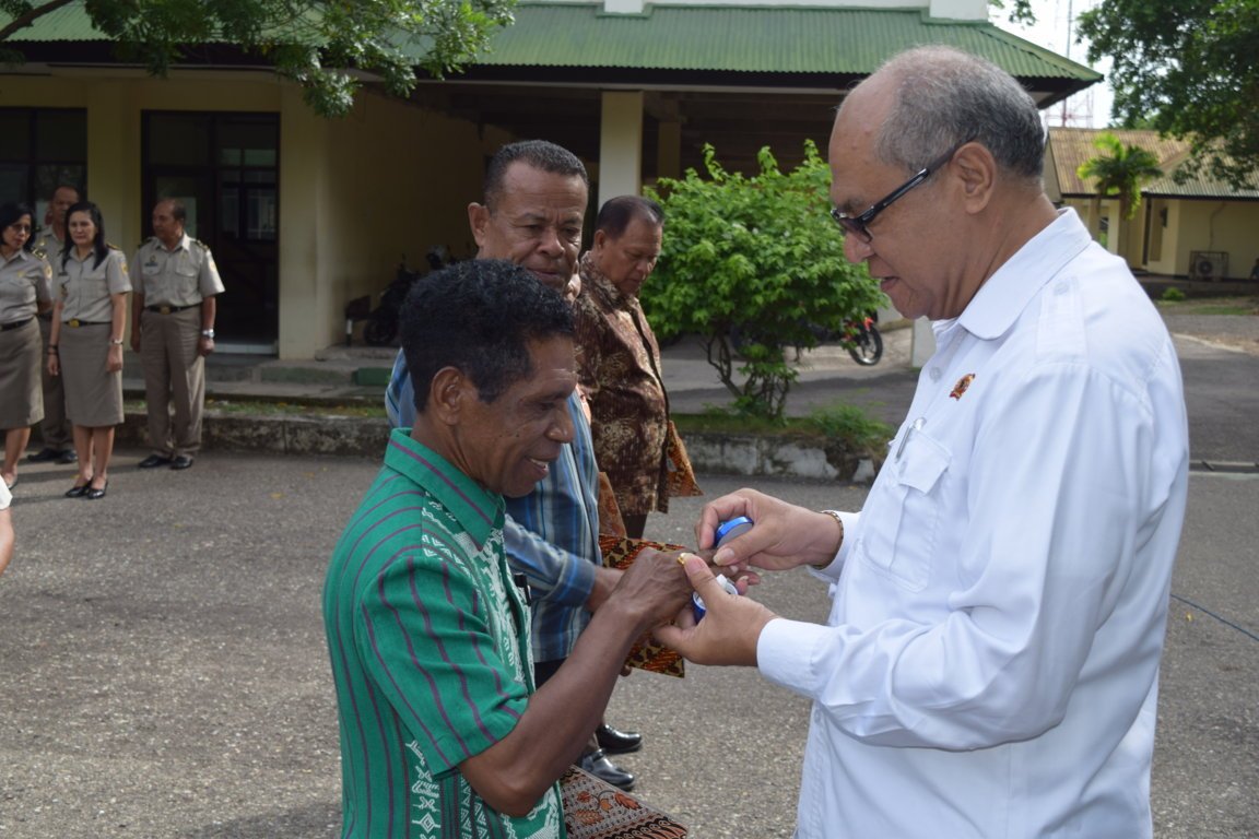 KanwilBPNNTT's tweet photo. Pelepasan Purna Tugas Lingkungan Kanwil BPN NTT @atr_bpn 
@josiaslona57 @atr_bpnkabttu https://t.co/oAsitbzR3u