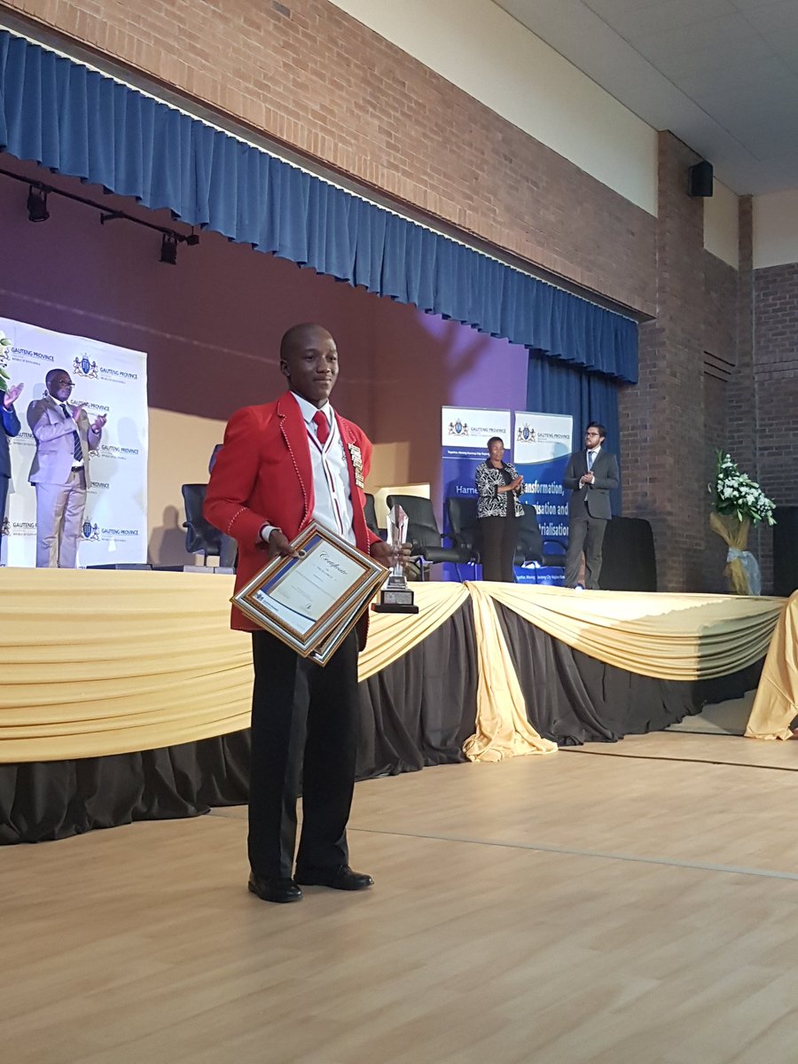 leosejake's tweet photo. #GPNSC2016 MEC special award- Harry Gwala Award goes to Thembinkosi Johannes Manyeruke #MatricResults2016 https://t.co/Dsal0GeaOe