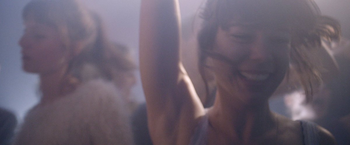 Massive congratulations to @deLaiaCosta for her #EERisingStar nomination! Vote for her here: curzon.co/v7AcP2 #EEBAFTAs #VictoriaFilm