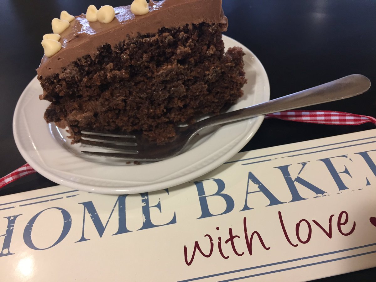 _strudwicks_'s tweet photo. Yummy!!!chocolate cake!#strudwickscoffeeshop #coffee #chocolatecake #caffeelatte #mkcc #oldbrook https://t.co/05GYX4C7Dd
