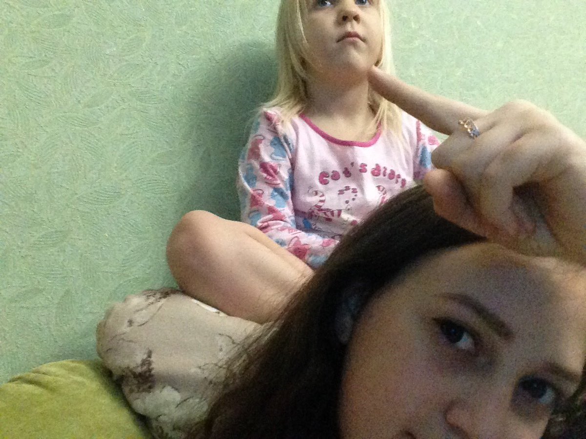 VSlonik's tweet photo. Милого денька ,как настроеньице?:3 @light_2226 @mary_love_bts @beautifullsoap @Kevinssem @CirciDashuta @Sweg_Shuga @Zuzha27 @lenivka_bts_ ❄️ https://t.co/pF75DBjKVx