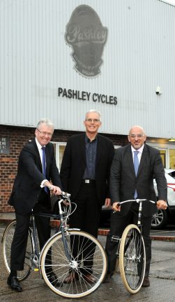 strat_observer's tweet photo. Businesses and MP working to improve investment in Warwickshire - https://t.co/wv7sceeTaZ https://t.co/CWFMxVAvtA